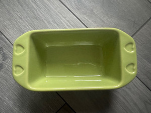 CHANTAL 2.5 CUP SAGE GREEN LOAF PAN, 93LF14DH, HEART DETAIL, 5.75"x 3"x2.5", EUC