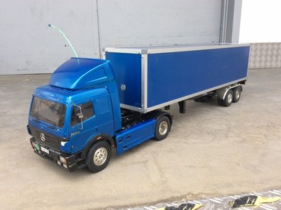 Tamiya RC LKW 1:14 MB SK Zugmaschine mit Auflieger und Fernsteuerung - gebraucht