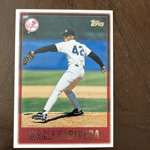 1997 Topps - Mariano Rivera #256