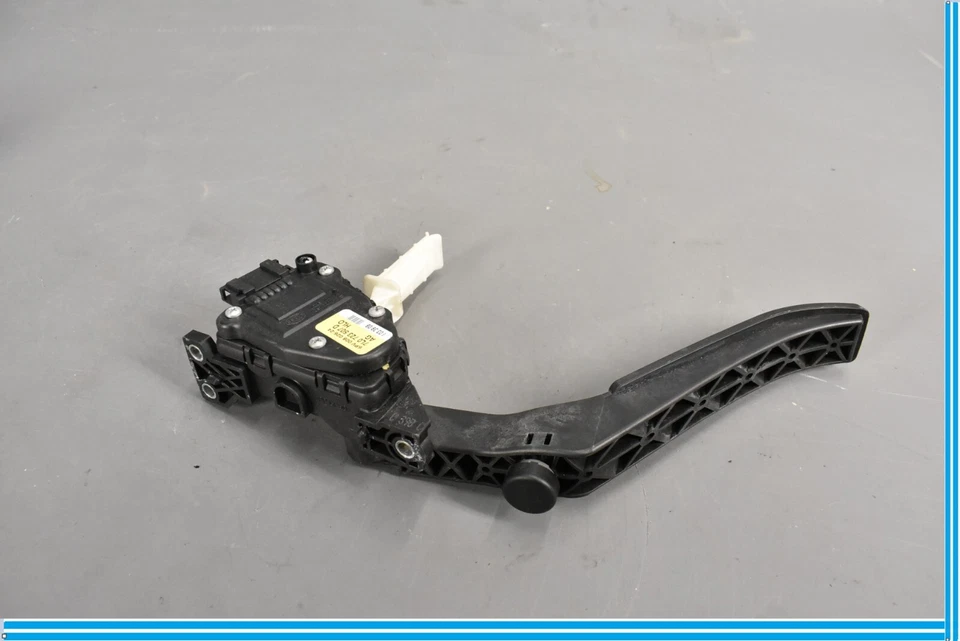 Pedal acelerador de gasolina Porsche Cayenne 2003-2010 7L0723507D OEM 03-10 Foto 2 de 4