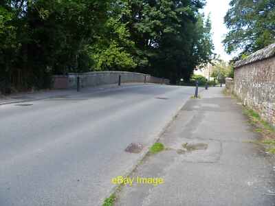 Foto 12x8 Wilton Features [7] Wilton\/SU0931 Bull Bridge trägt South St c2021