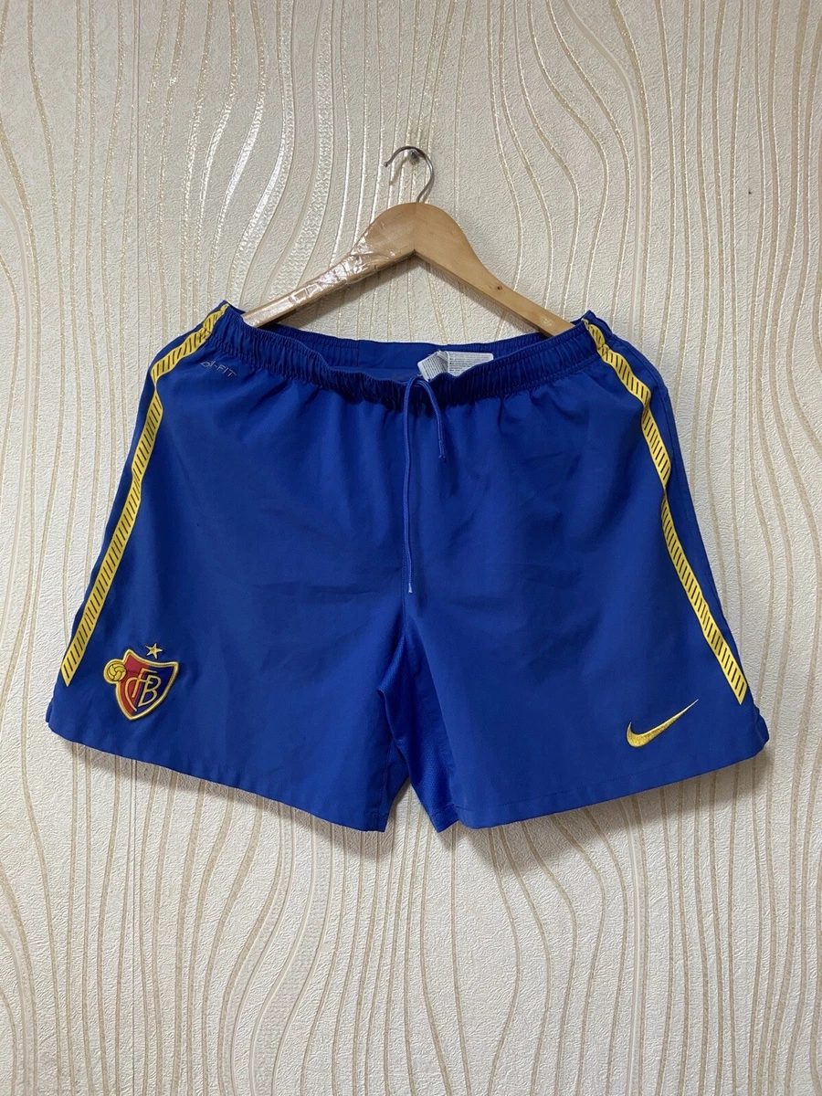 Mens short shorts clearance nike