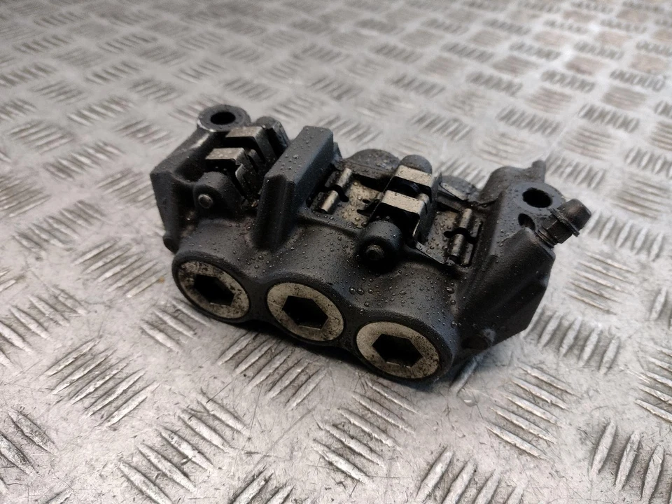 Conjunto de pinça frontal YAMAHA YZF R1 2014 - Imagem 2 de 4