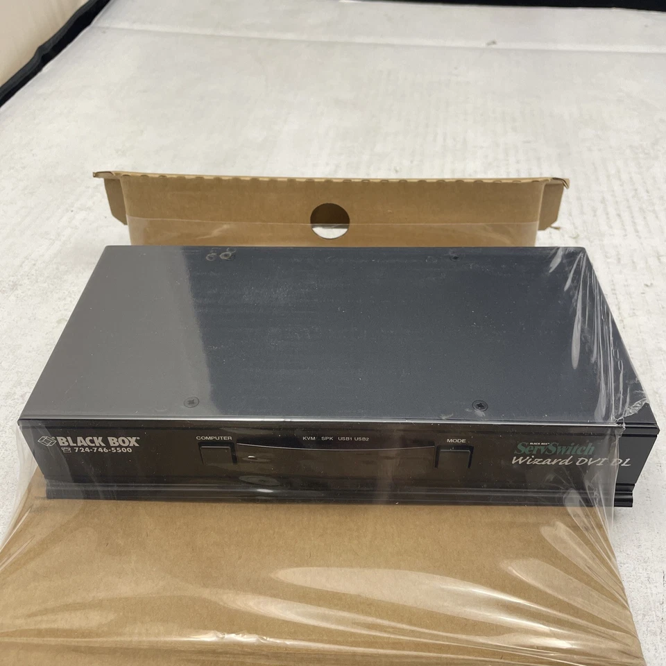 Black Box KV2004A 4-Port Wizard KVM ServSwitch - DVI Dual Link - New Sealed - Image 3 of 4