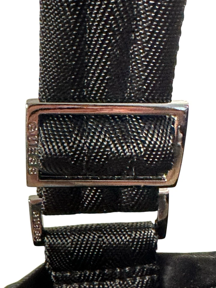 Bolso Bandolera Guess Nylon Negro Unisex Bolso Bandolera Ligero Ajuste de Viaje Foto 3 de 4