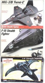 Italeri/Monogram lot of 3 1/48 Mig 37B Ferret E F 19 Stealth and 2nd F 19 St