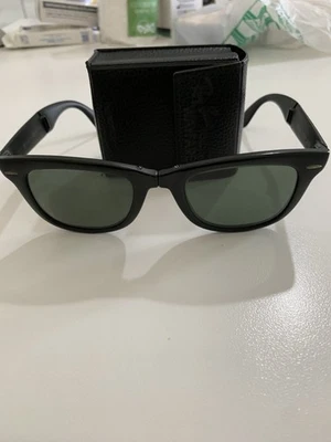 Ray-Ban Folding Wayfarer RB4105