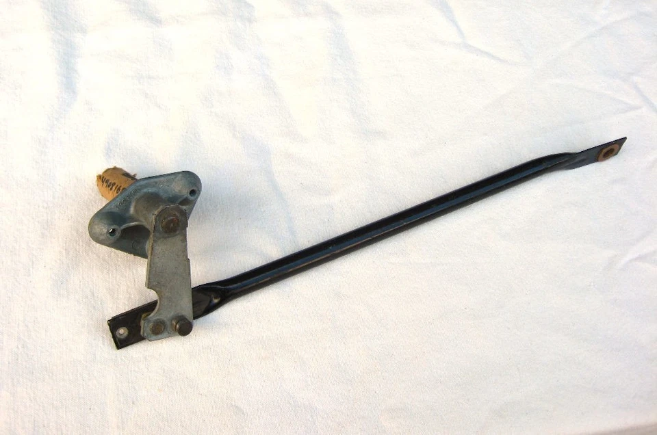 Oldsmobile Dynamic 88 Super 88 1963 NOS GM LH mecanismo de acoplamiento del limpiaparabrisas 63 Olds Foto 2 de 3