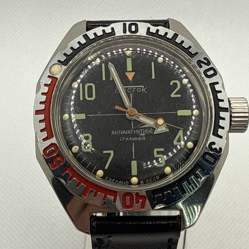 Vintage Watch Vostok Amphibia Soviet Diver USSR Mechanical Wristwatch 1980s