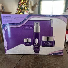 NEW In Box, Clinique Smart  Smooth Clinical Repair Gift Set