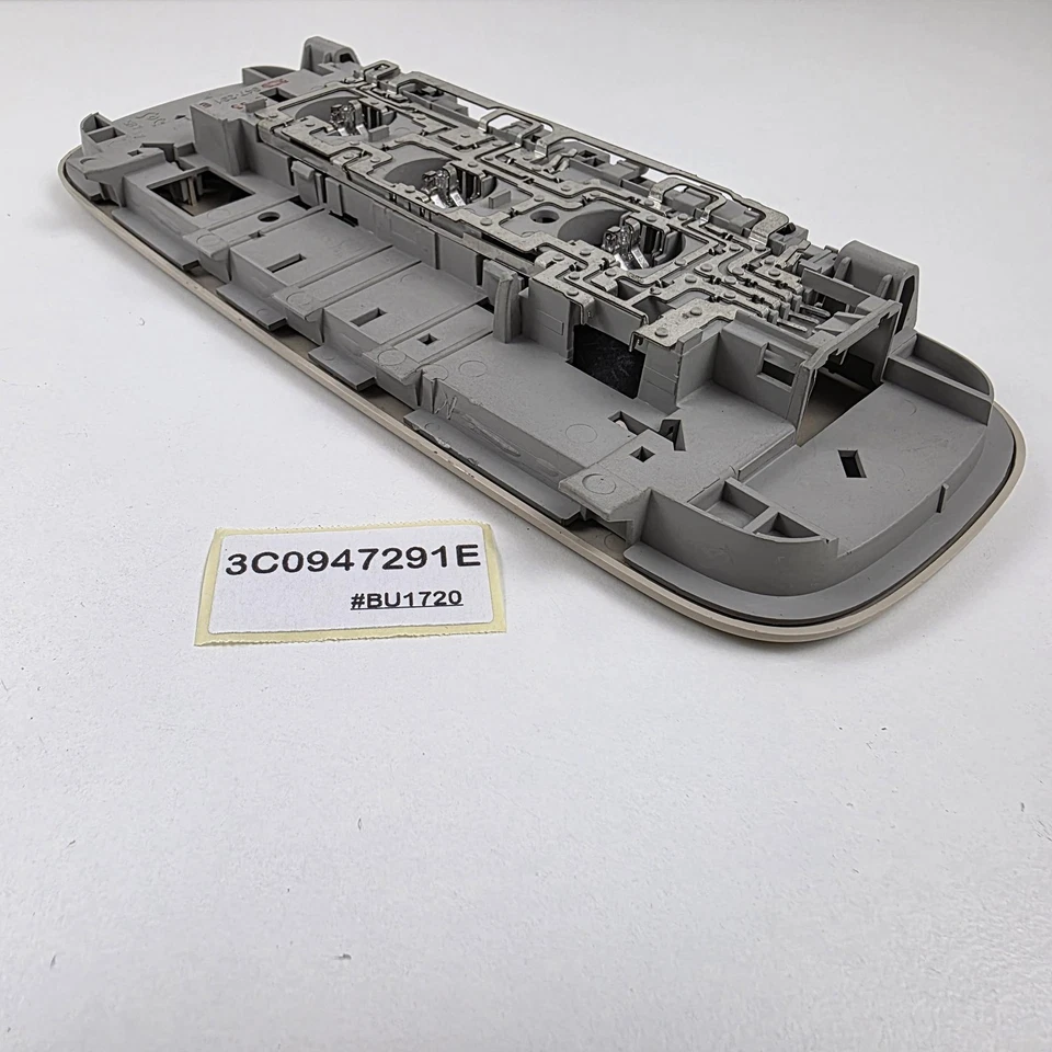 Luz de lectura interior techo trasero Volkswagen Jetta 2013-2017 3C0947291E Foto 4 de 4