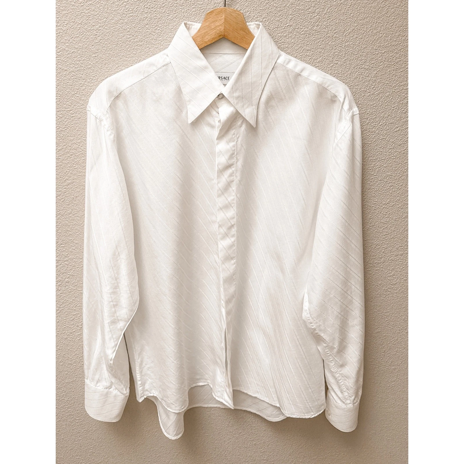 Camicia Versace aderente con bottoni 42 IT taglia L