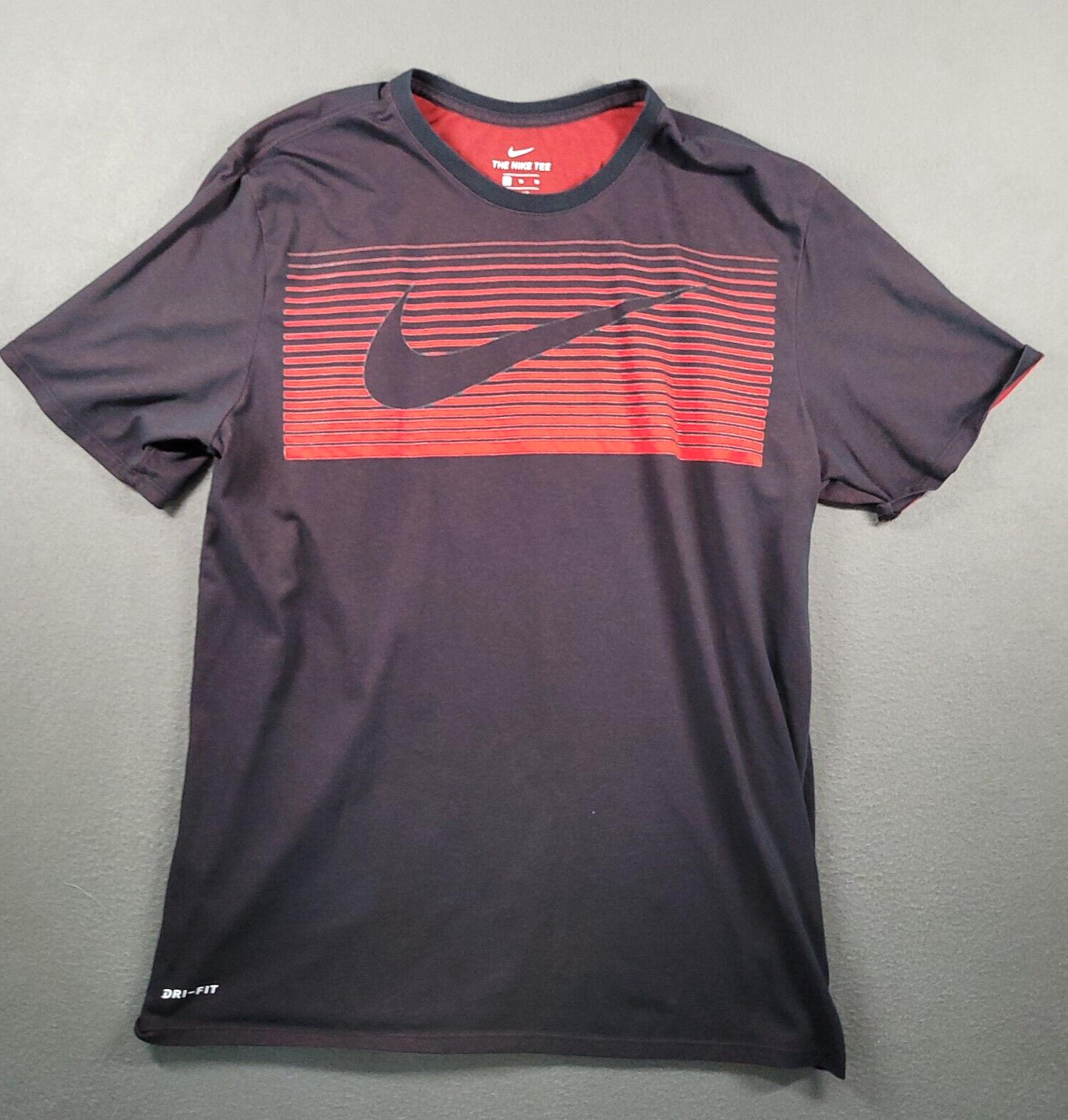 Nike Shirt Mens XL Black Red Athletic Cut Dri Fit Graphic Logo Center Swoosh