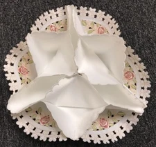 Embroidery Bun Warmer Candy Roll Holder Embroidered Flower Snap Button