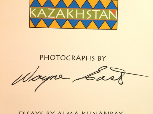 The Soul of Kazakhstan by Wayne Eastep (2001, HC VG+ 1ST 'FLAT SIGNED' - Picture 2 of 3
