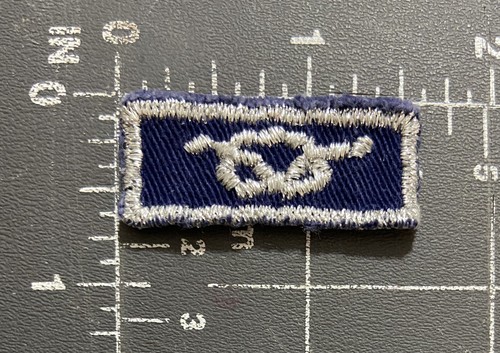 District Award of Merit Patch Badge Overhand Pretzel Square Knot Boy Scouts BSA - Picture 3 of 3