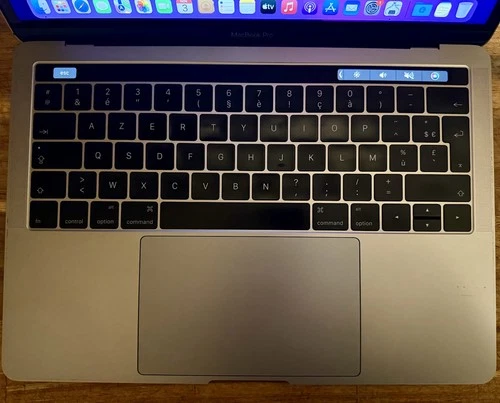 📦 Topcase MacBook Pro 13” Touch Bar (A1706) 2016 / 2017 + Batterie (139 cycles)