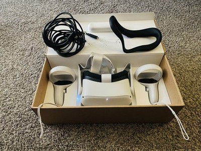 Meta Oculus Quest 2 VR Headset White, 256GB, with Controllers, Case, XL Cord