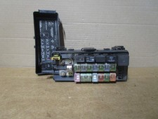 98-03 Dodge Ram 1500 Van Engine Fuse Box Relay Junction Block Compartment