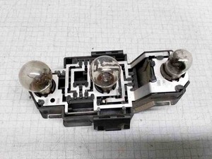 VW PASSAT B7 ALLTRACK 365 Rücklichtkontakte 3A9945257 1.90 Diesel 1994 32503921