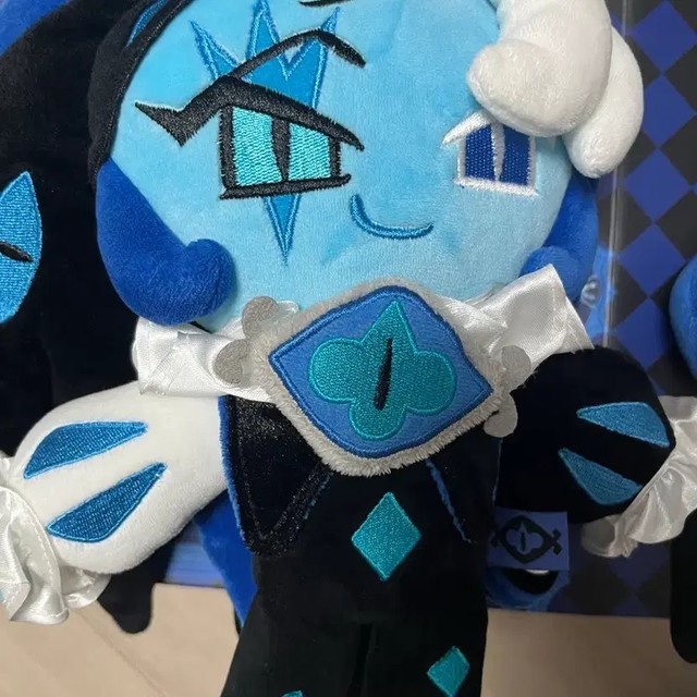 Shadow Milk Cookie Figurine Collectible Game Memorabilia