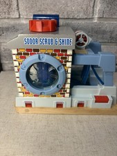 Learning Curve Thomas Wooden Railway Sodor Scrub  Shine Wash- ALL FEATURES WORK