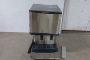 Scotsman HID525W-1 115V Ice Dispenser, Ice Maker, and Water Dispenser (C)