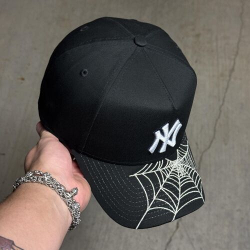 Cappello Snapback Nuovo con etichette Nero New York Yankees Spider Web 9Forty New Era Regolabile 5 P - Foto 7 di 7