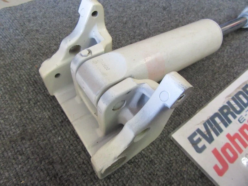 D4E Evinrude Johnson OMC 387792/329519 Shock Absorber & Bracket OEM Boat Parts - Image 2 of 4