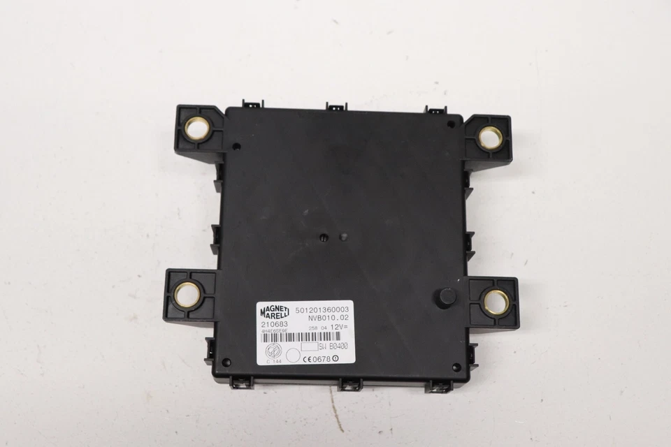 P200545 2005-2008 Maserati Quattroporte Rear Deck Trunk Fuse Box Control Module - Image 3 of 4