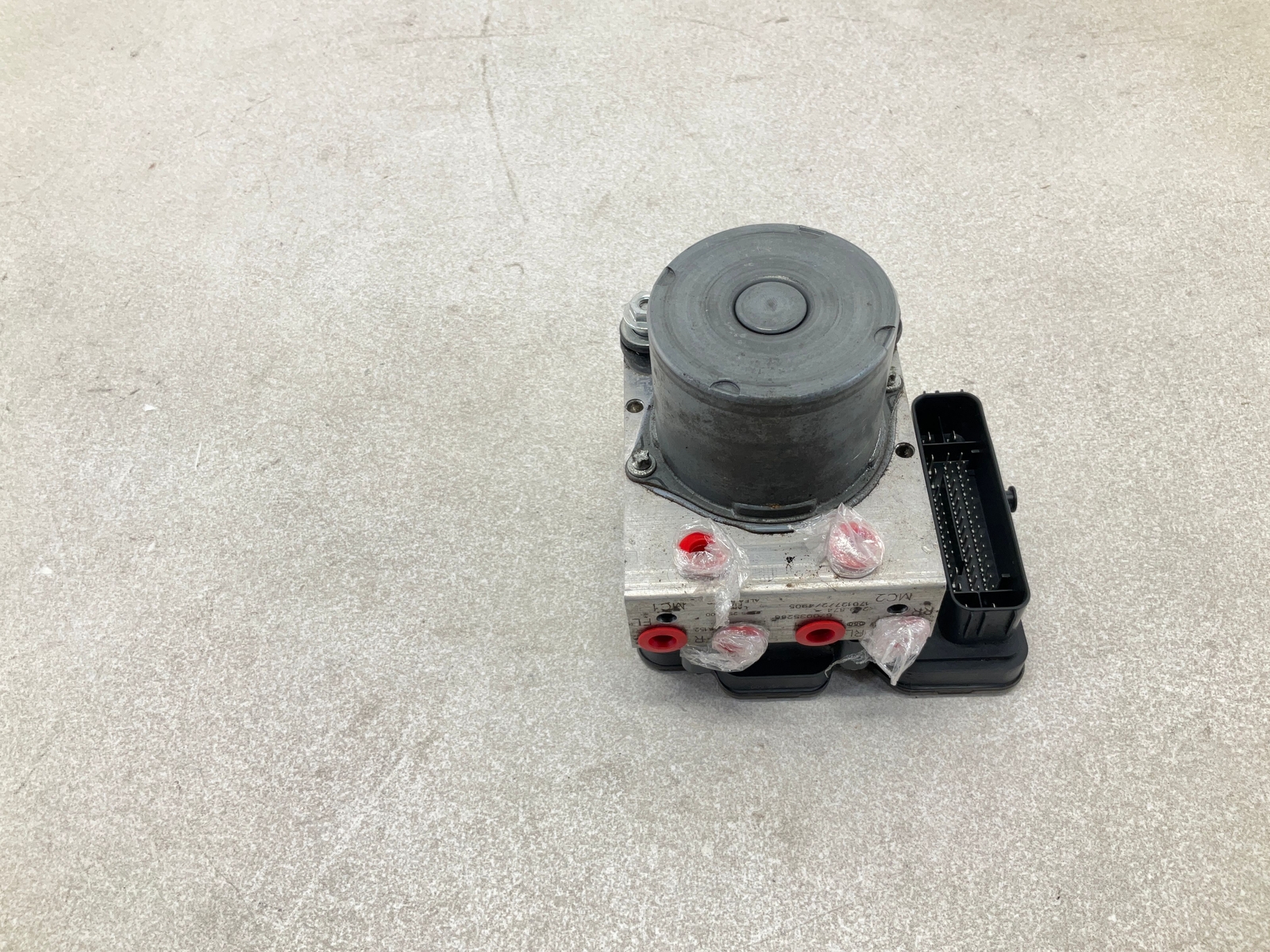 17-20 MASERATI Levante Anti-Lock Brake System ABS Pump