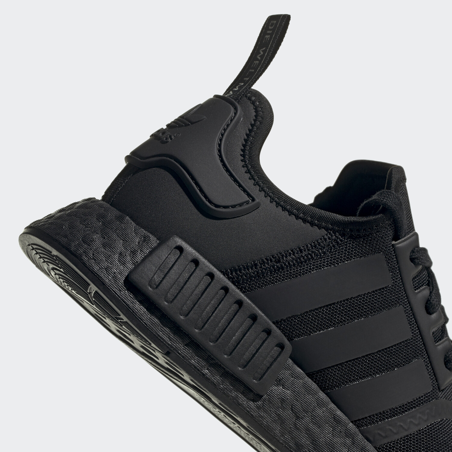 adidas nmd r1 runner in core black s31505