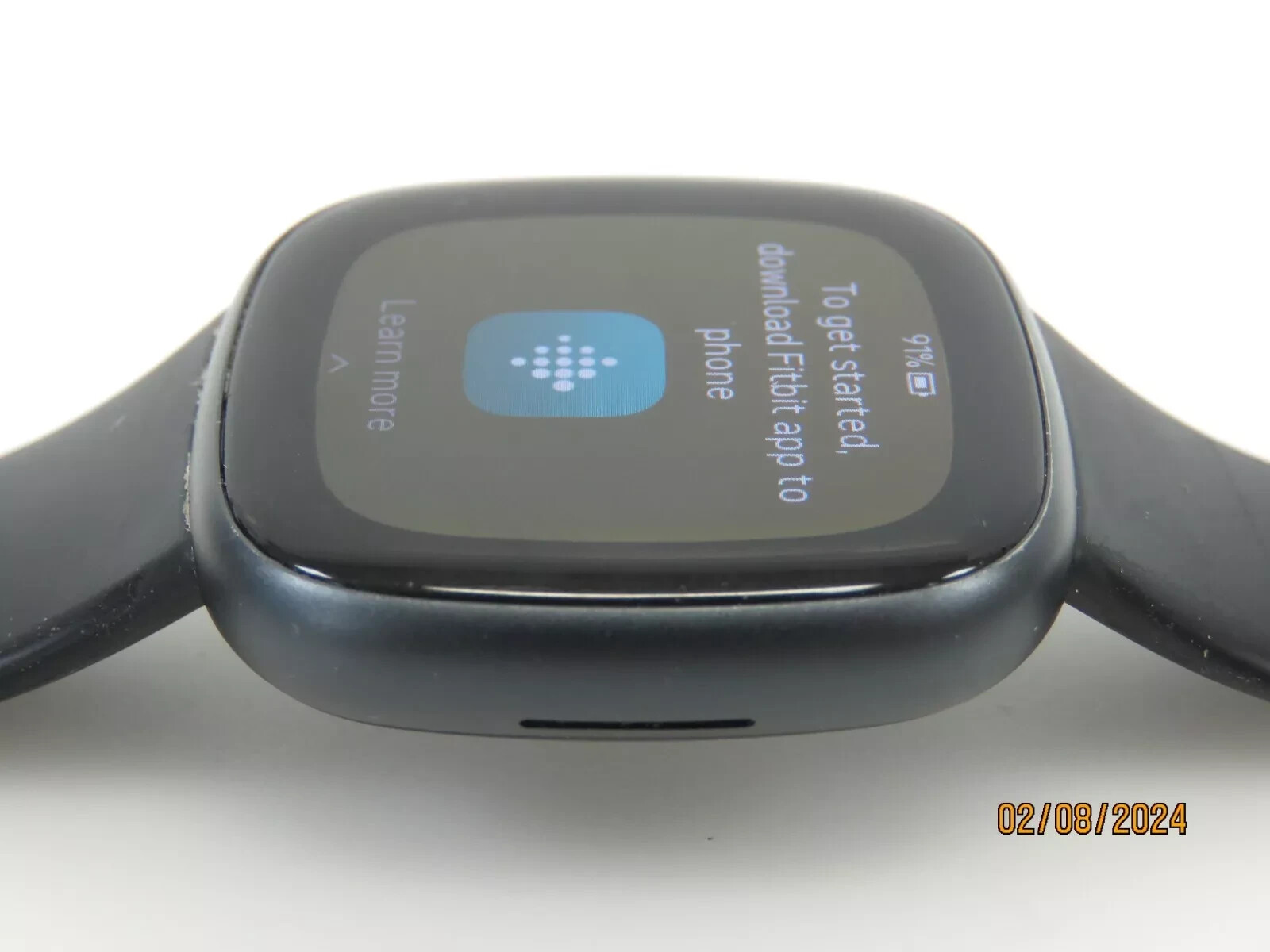 Fitbit Versa 4 Smartwatch with Fitbit Premium & Heart Rate Monitor