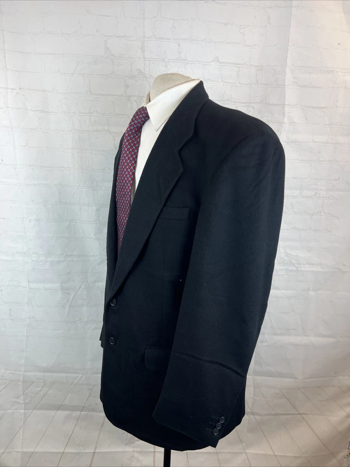 Blazer de cachemir liso negro Fioravanti para hombre otoño/invierno 40R $1,195 Foto 3 de 4