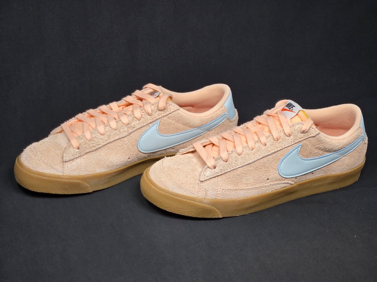 nike peach blazers