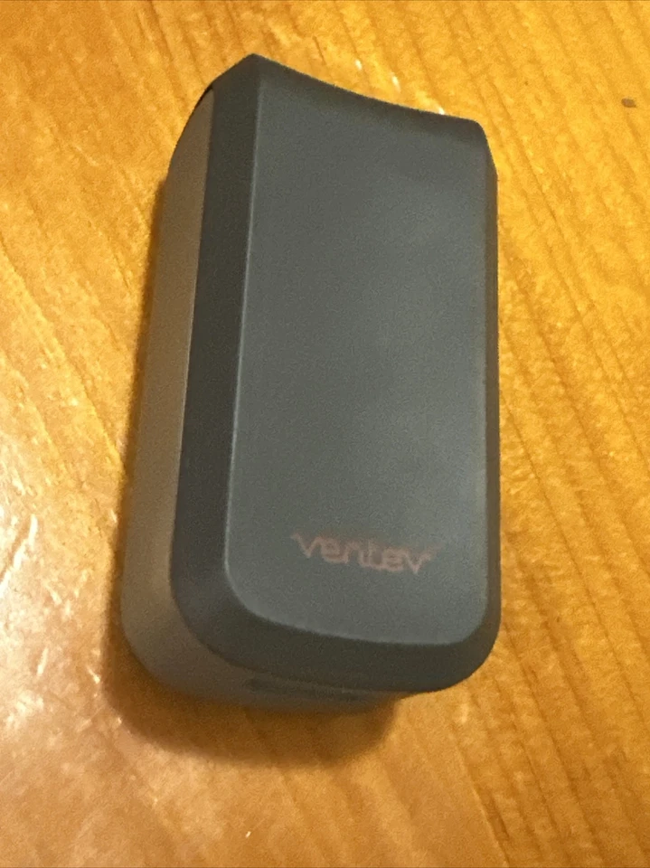 Настенное зарядное устройство Ventev одинарный USB высокий усилитель 5 В - 10 Вт 2,4 А с аксессуарами - Изображение 2 из 4