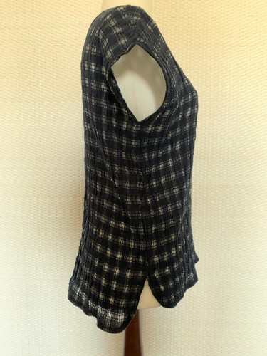 EDOA Dark Blue Gauzy Textured Woven Linen Cap Sleeve Top - V Neckline - Size M - Picture 4 of 18