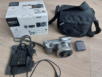 Sony Nex-5T Digitalkamera mit Power Zoom Lens Kit (SELP 1650)   Top Zustand