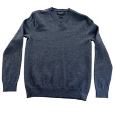 Banana Republic Mens Grey V-Neck Sweater 100 Merino Wool Made In China Size M