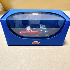 Autoart 1/64 Bugatti Veyron EB 16.4 Black/Red Used [Age 13+]