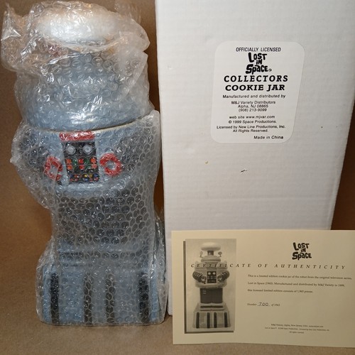 1999 Lost In Space Collectors Cookie Jar Robot Limited Edition Box COA 700/1965