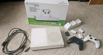 Xbox One S All-Digital 1 TB inkl. 2 Controller