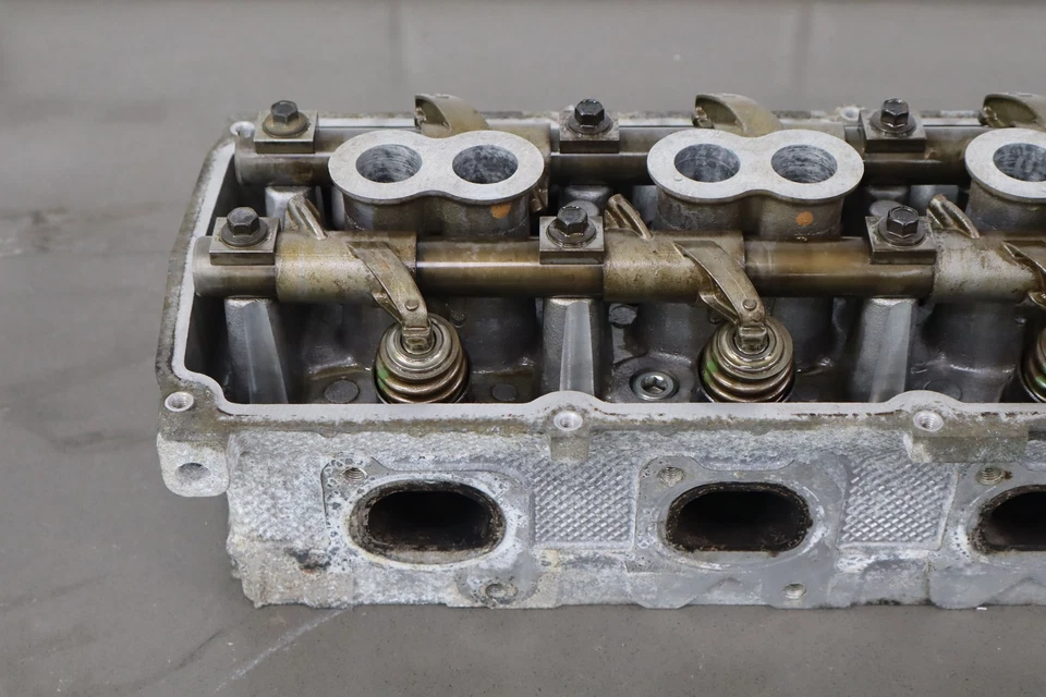 2006-2010 道奇充电器 SRT8 6.1 升 Hemi 原始设备制造商左 + 右气缸盖一对 — 第 3/4 张图片