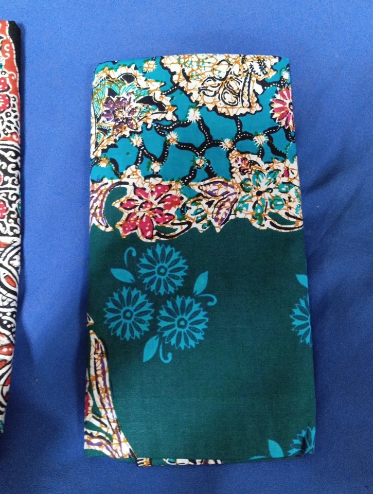 Kain Batik Terengganu Made In MALAYSIA  - Image 3 of 4