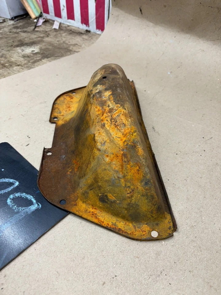 1968 1969 70 71 72 73 69 68 OEM Dodge Mopar cubierta de inspección de escudo de transmisión Foto 2 de 4