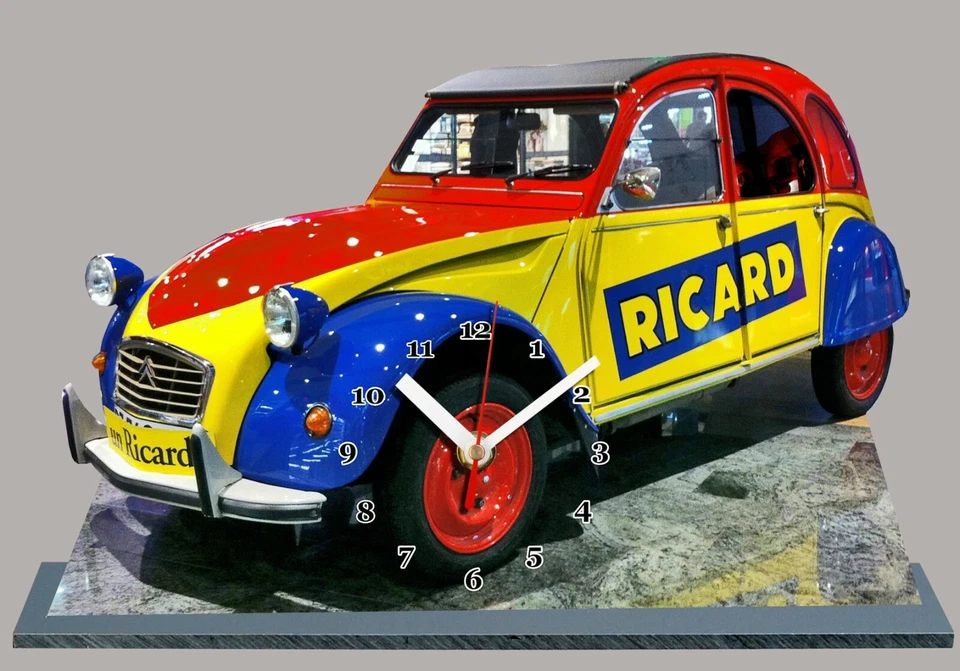 Objet Ricard, voiture Ricard en horloge sur socle