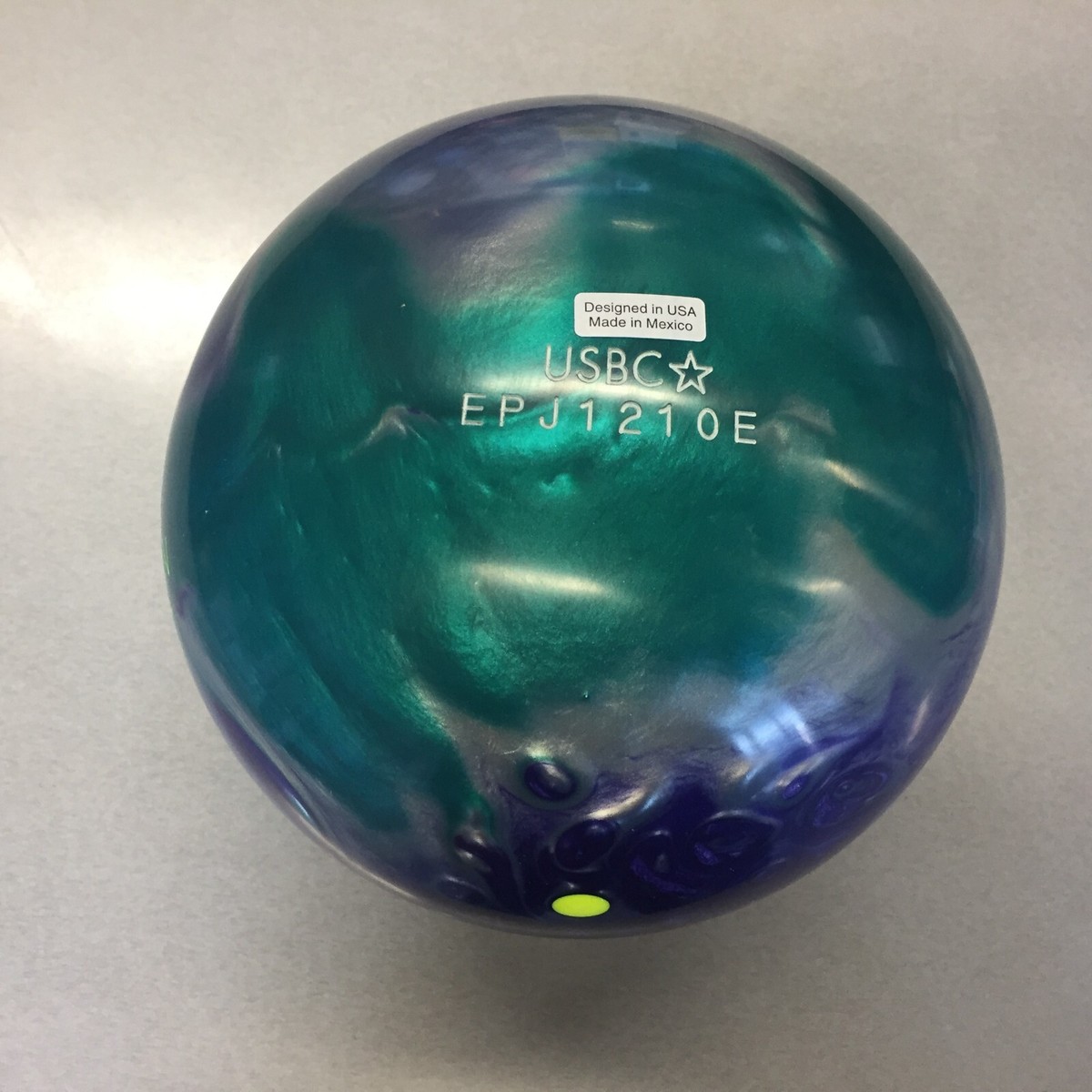 Hammer Scorpion Sting 1ST QUALITY bowling ball 16 LB new in