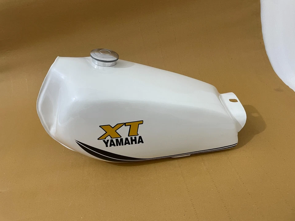 Yamaha XT 250 3Y3 4Y1 1980-1990 Blanco Pintado Aluminio Gasolina Tanque + Tapa Foto 2 de 4
