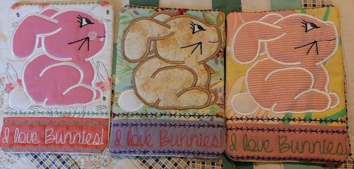Mug Rug Coaster Quilted Embroidered Easter "I Love Bunnies " Appliqued by June - 第 1/9 張圖片