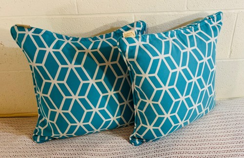 Cushion Source Blue Geometric Cotton 2 Throw Pillows - Picture 3 of 14